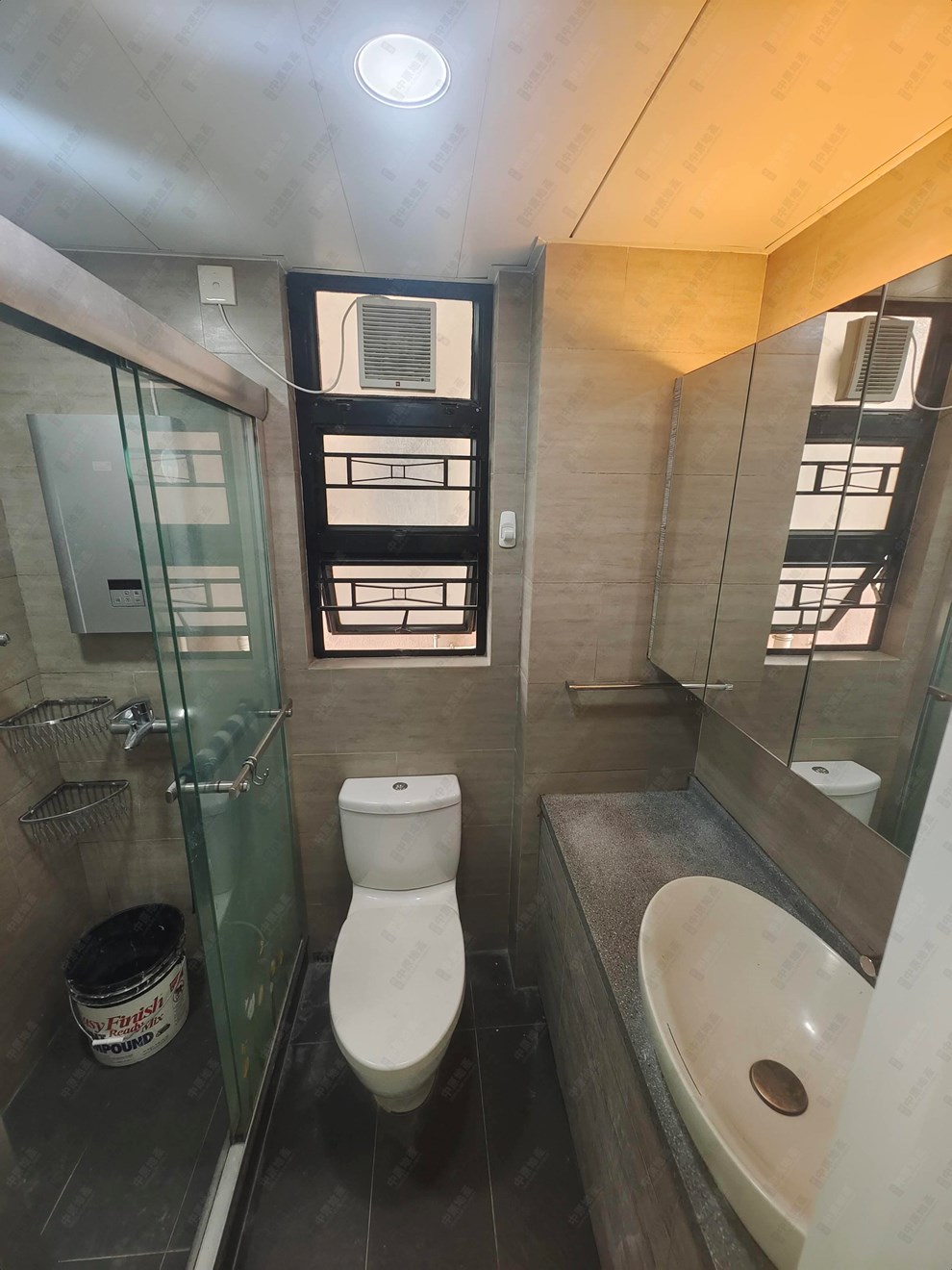 Unit Interior-Bathroom