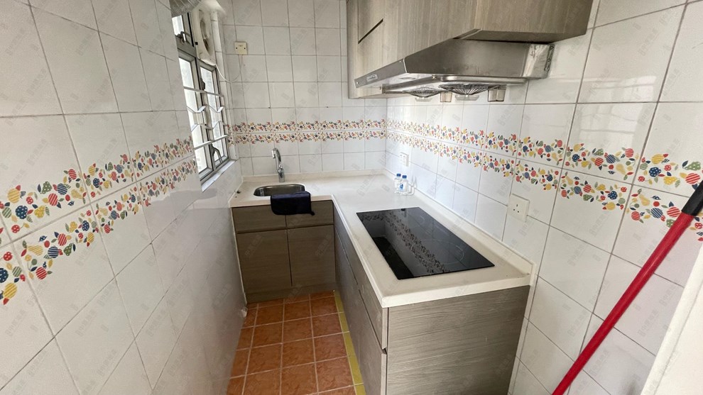 Unit Interior-Kitchen