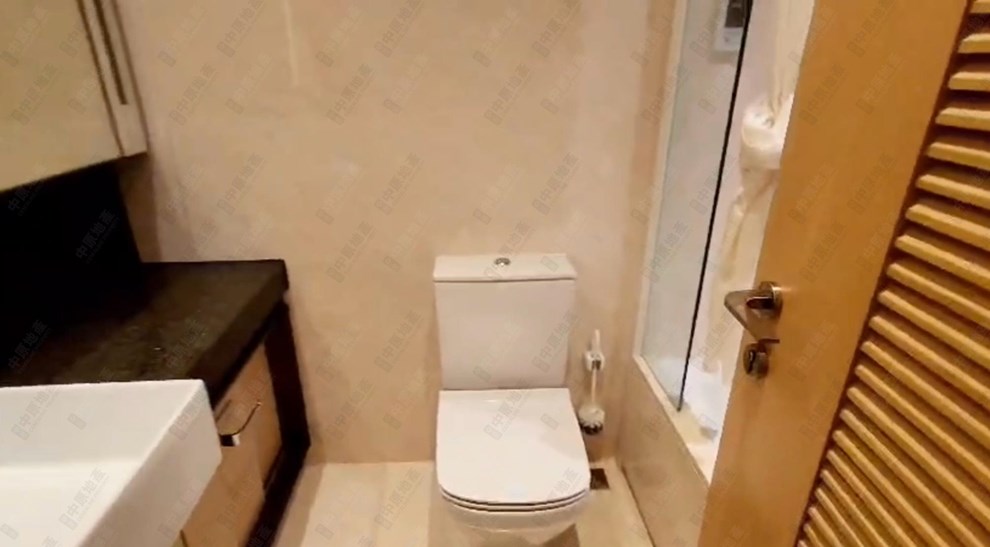 Unit Interior-Bathroom
