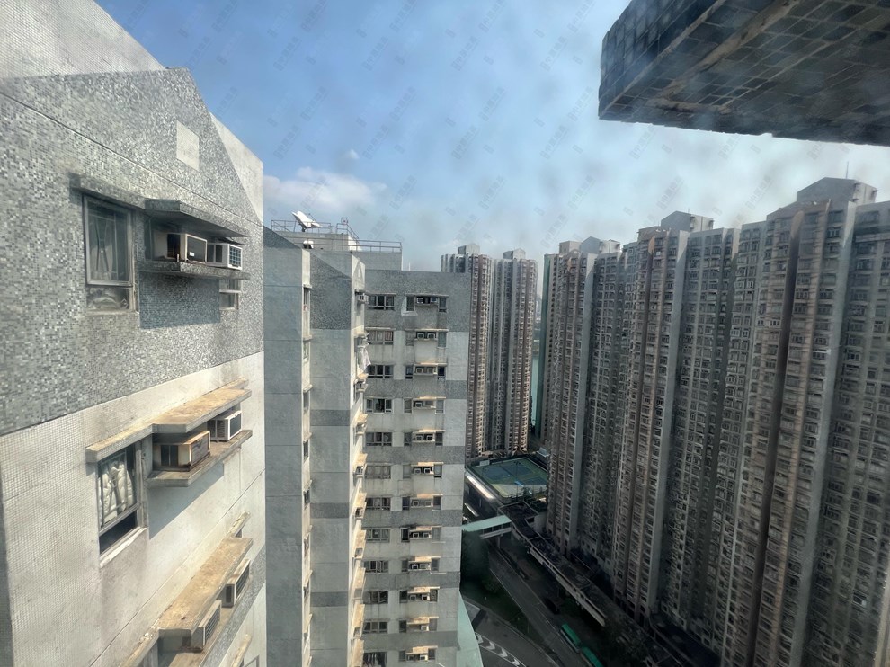 窗外景觀-由睡房