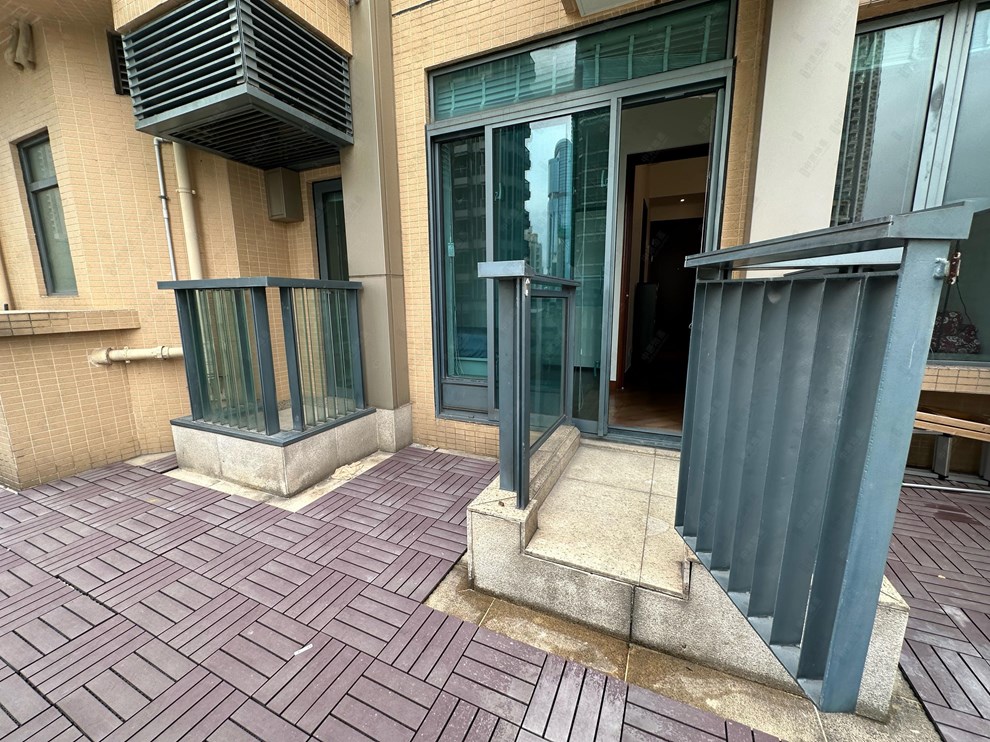 Unit Exterior-Terrace