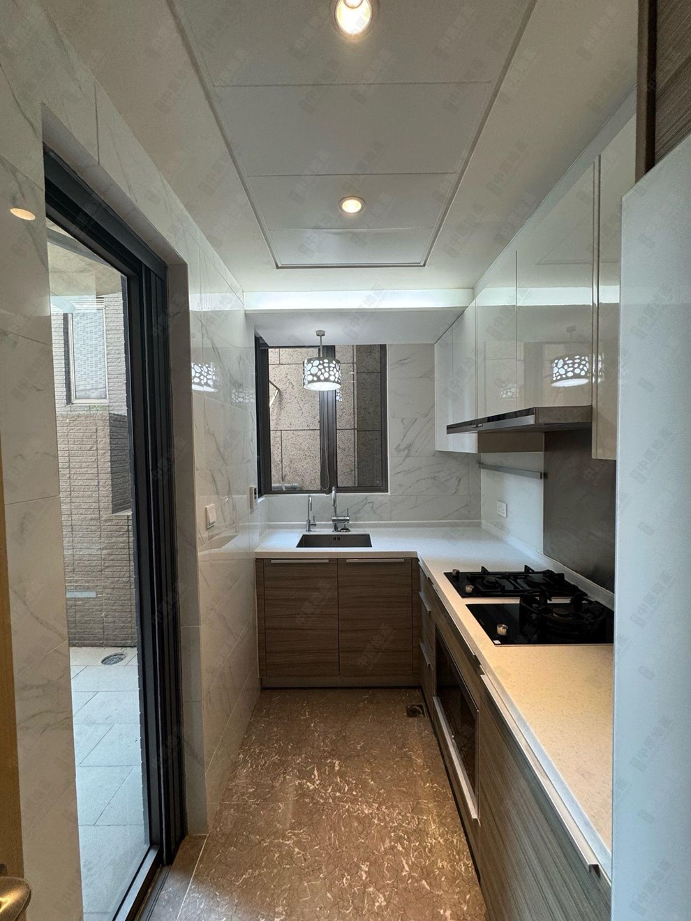 Unit Interior-Kitchen