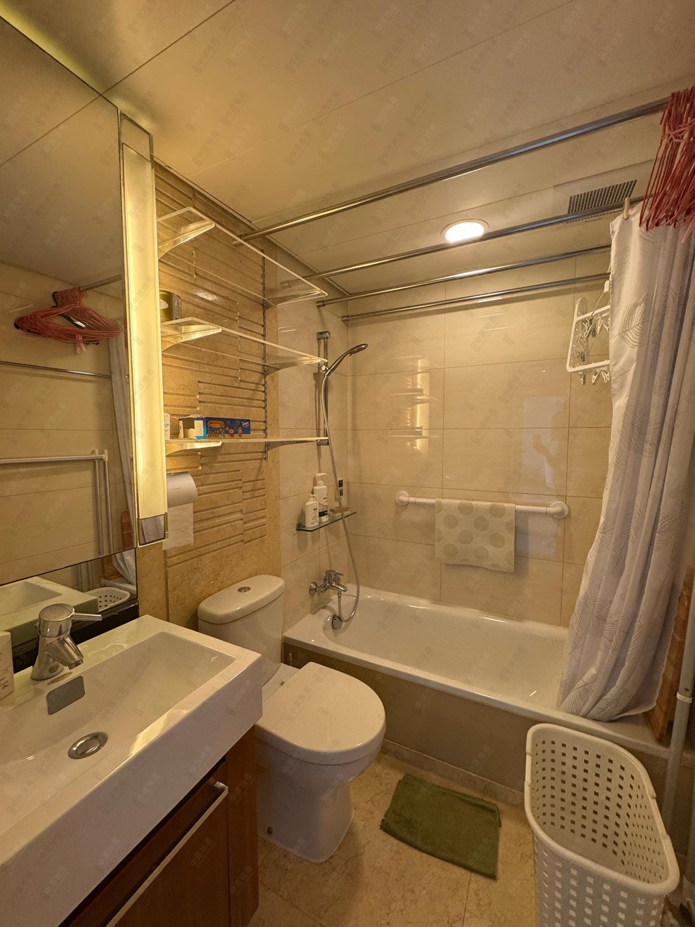 Unit Interior-Washroom