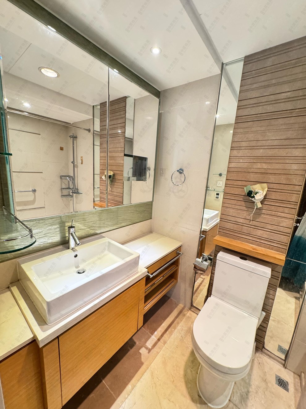 Unit Interior-Bathroom