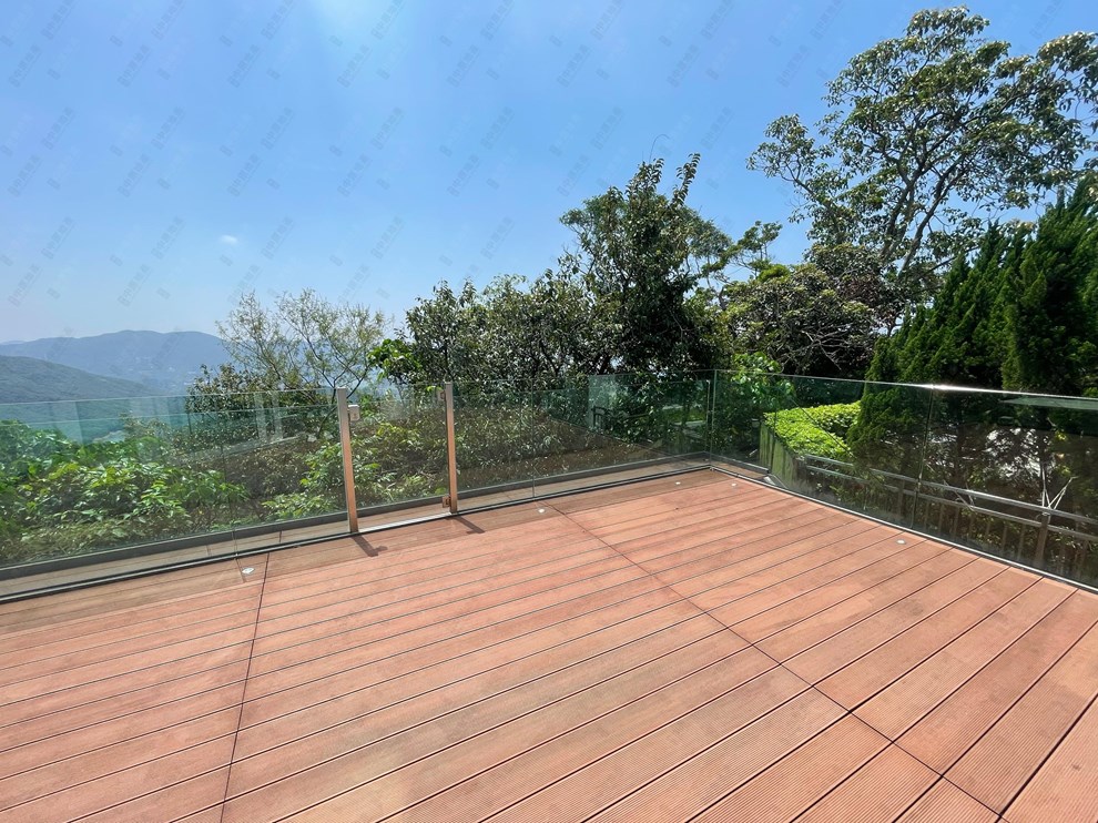 Unit Exterior-Garden