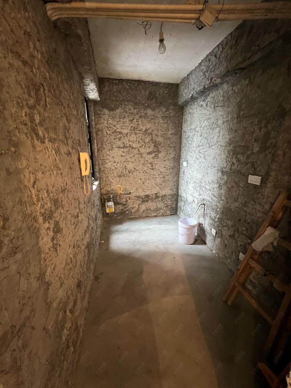 Unit Interior-Kitchen
