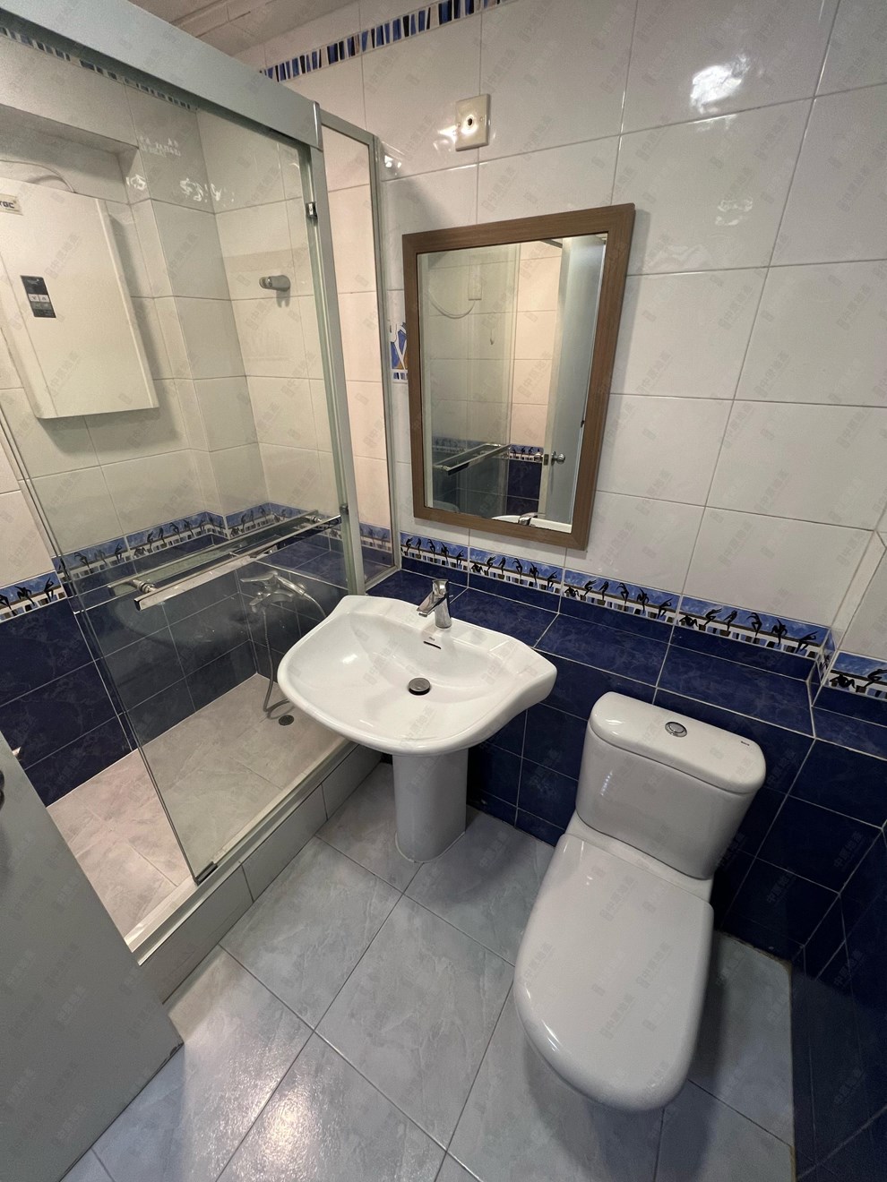 Unit Interior-Bathroom