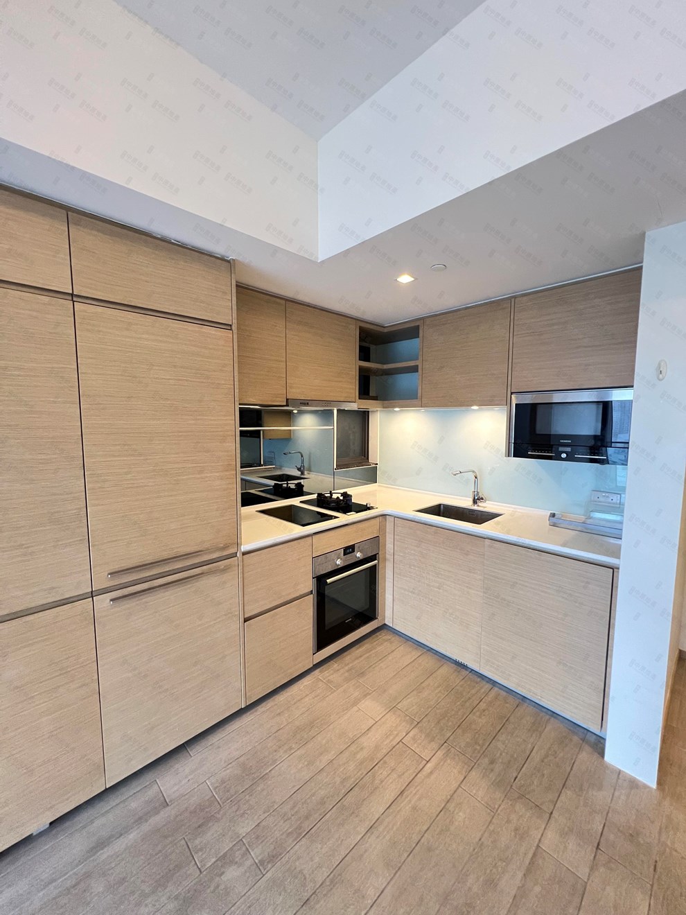 Unit Interior-Kitchen