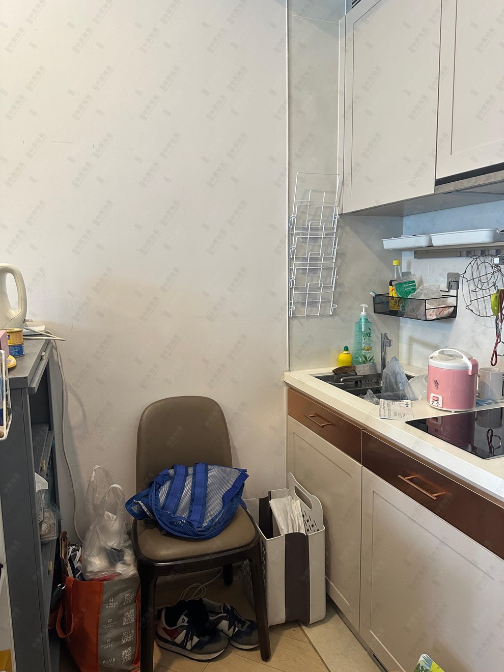 Unit Interior-Kitchen