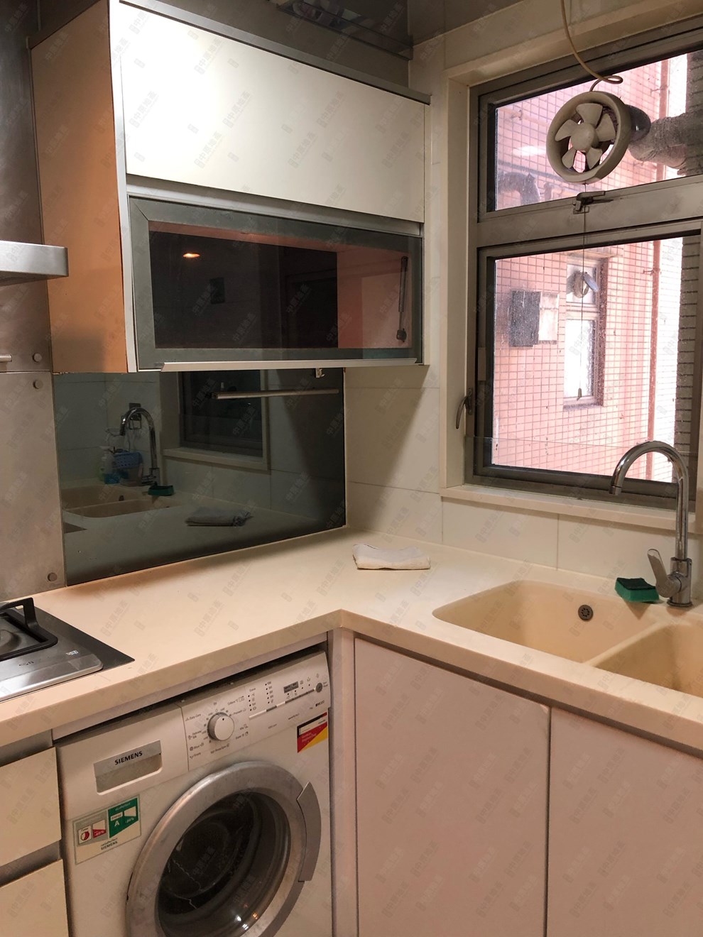 Unit Interior-Kitchen