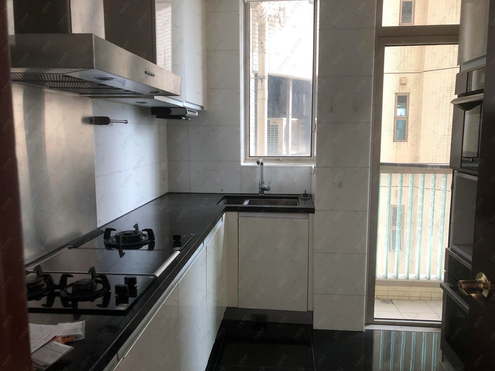 Unit Interior-Kitchen