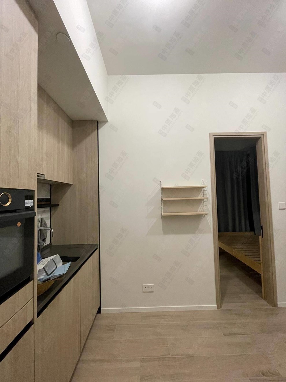 Unit Interior-Kitchen