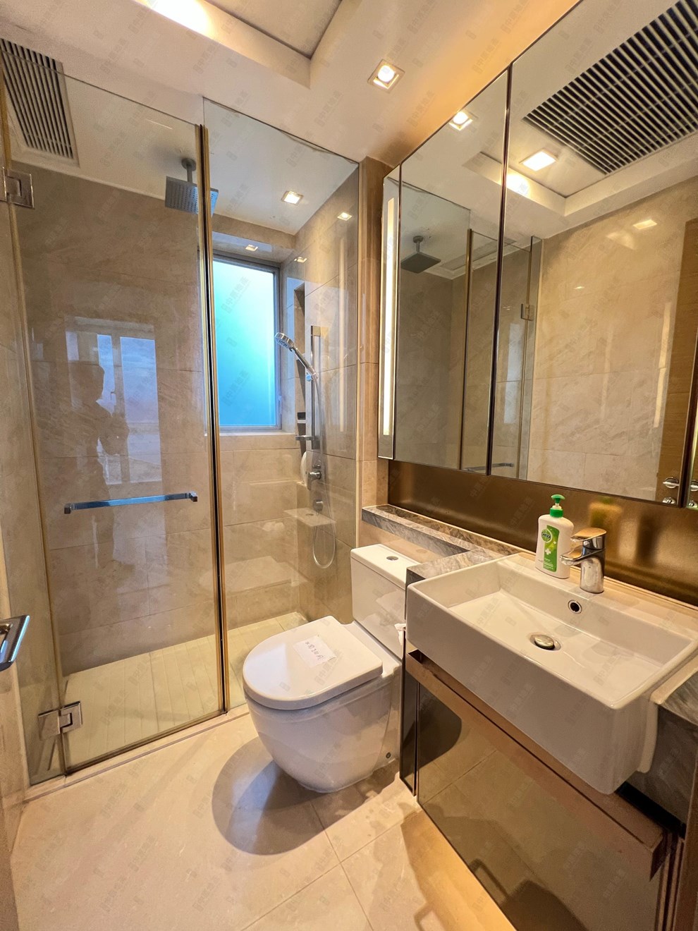 Unit Interior-Bathroom