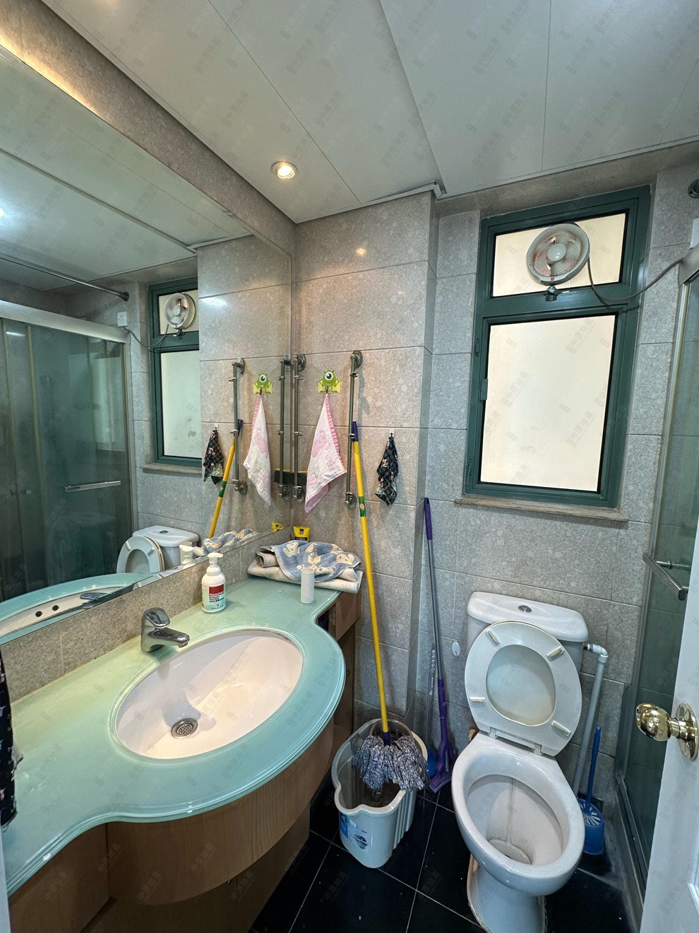 Unit Interior-Bathroom