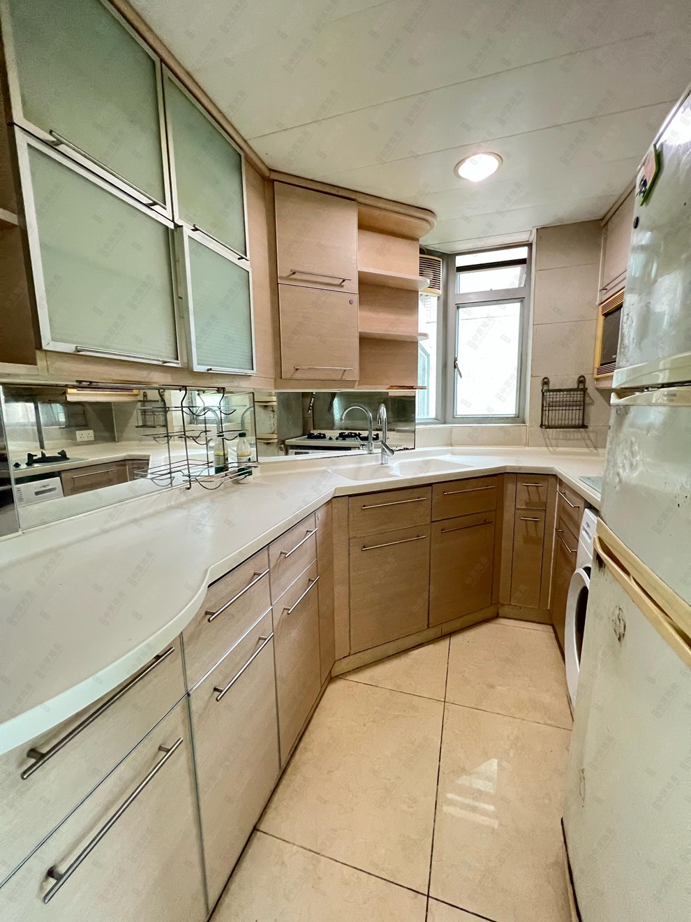 Unit Interior-Kitchen