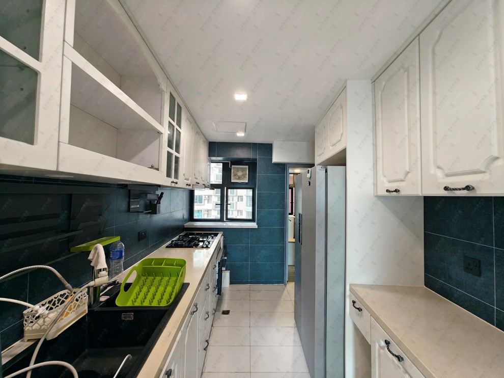 Unit Interior-Kitchen