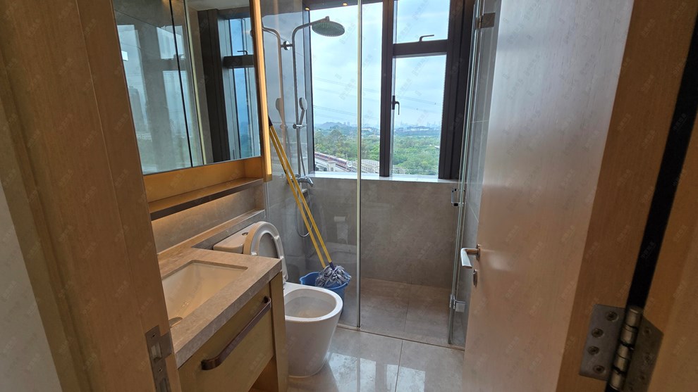 Unit Interior-Bathroom