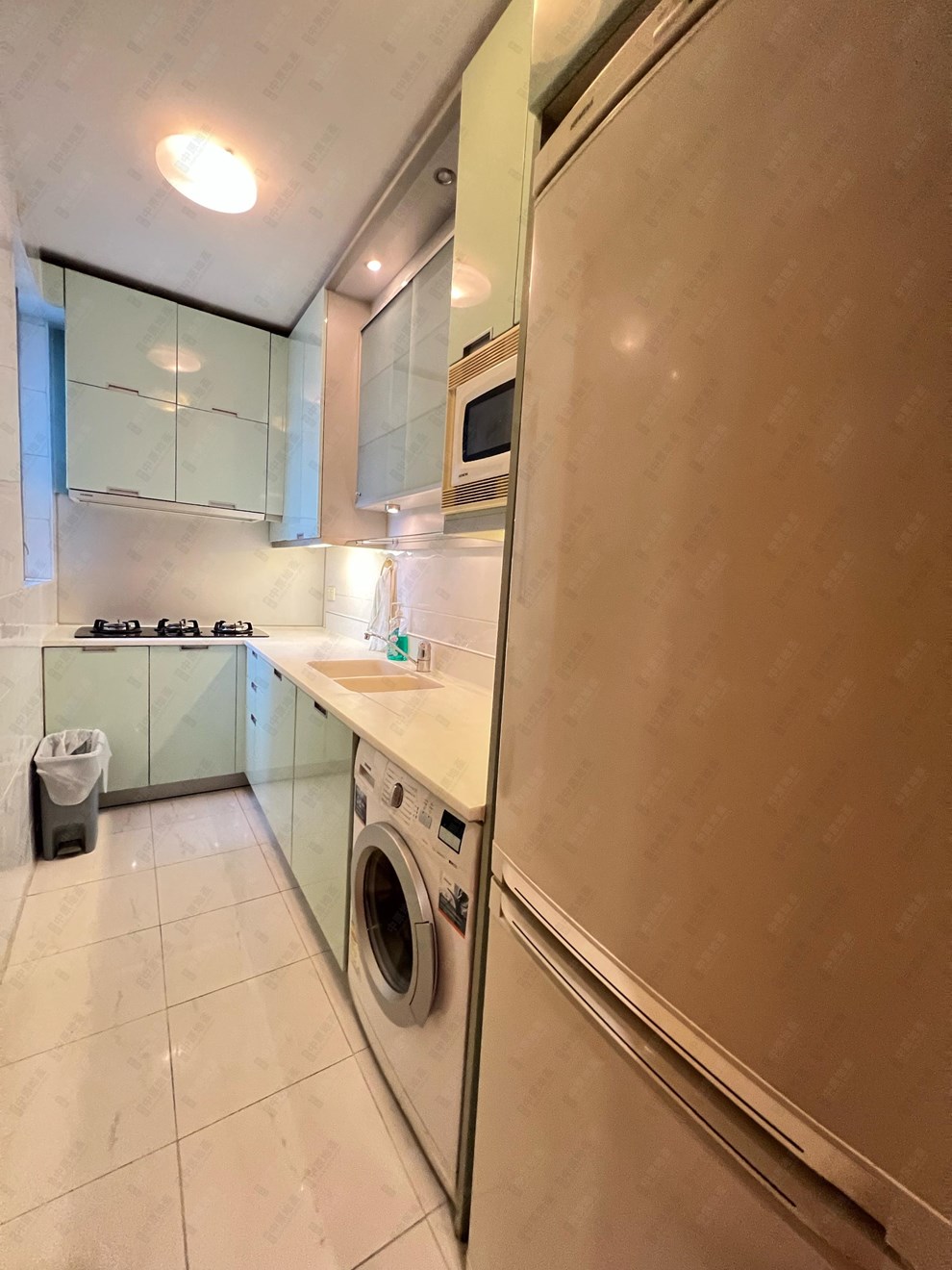 Unit Interior-Kitchen