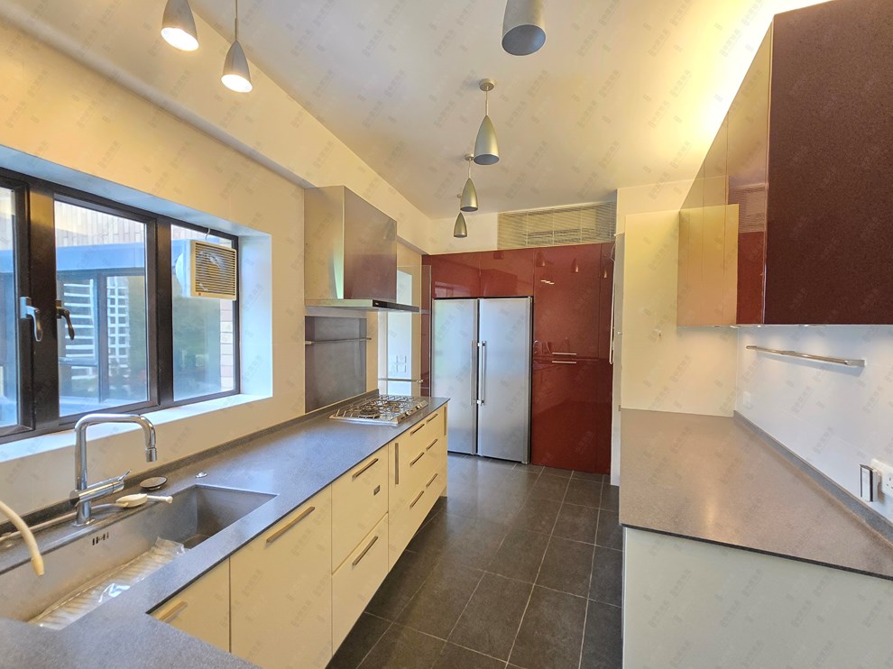 Unit Interior-Kitchen
