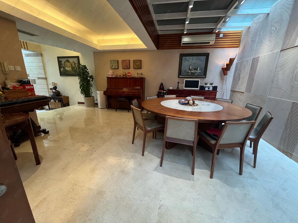 Unit Interior-Dining Room
