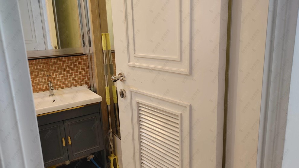 Unit Interior-Bathroom