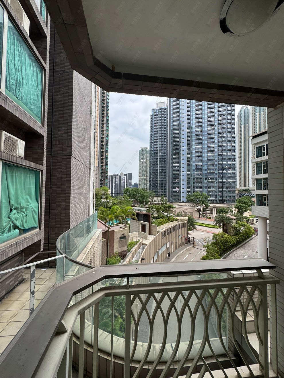 Unit Exterior-Balcony