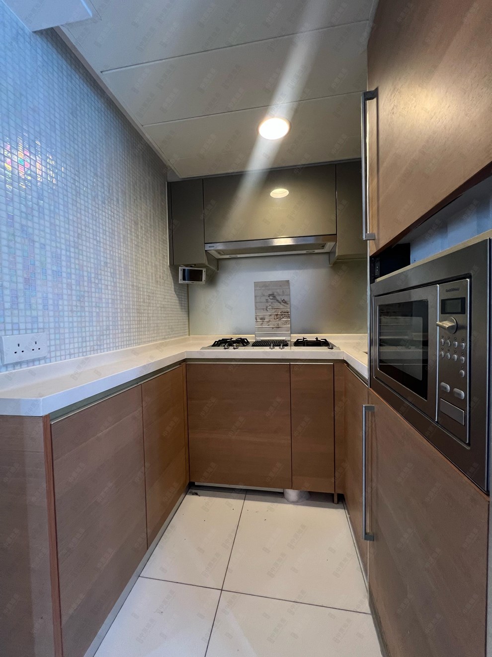 Unit Interior-Kitchen