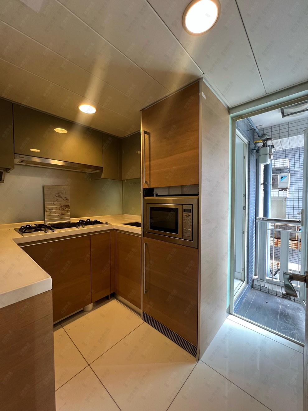 Unit Interior-Kitchen