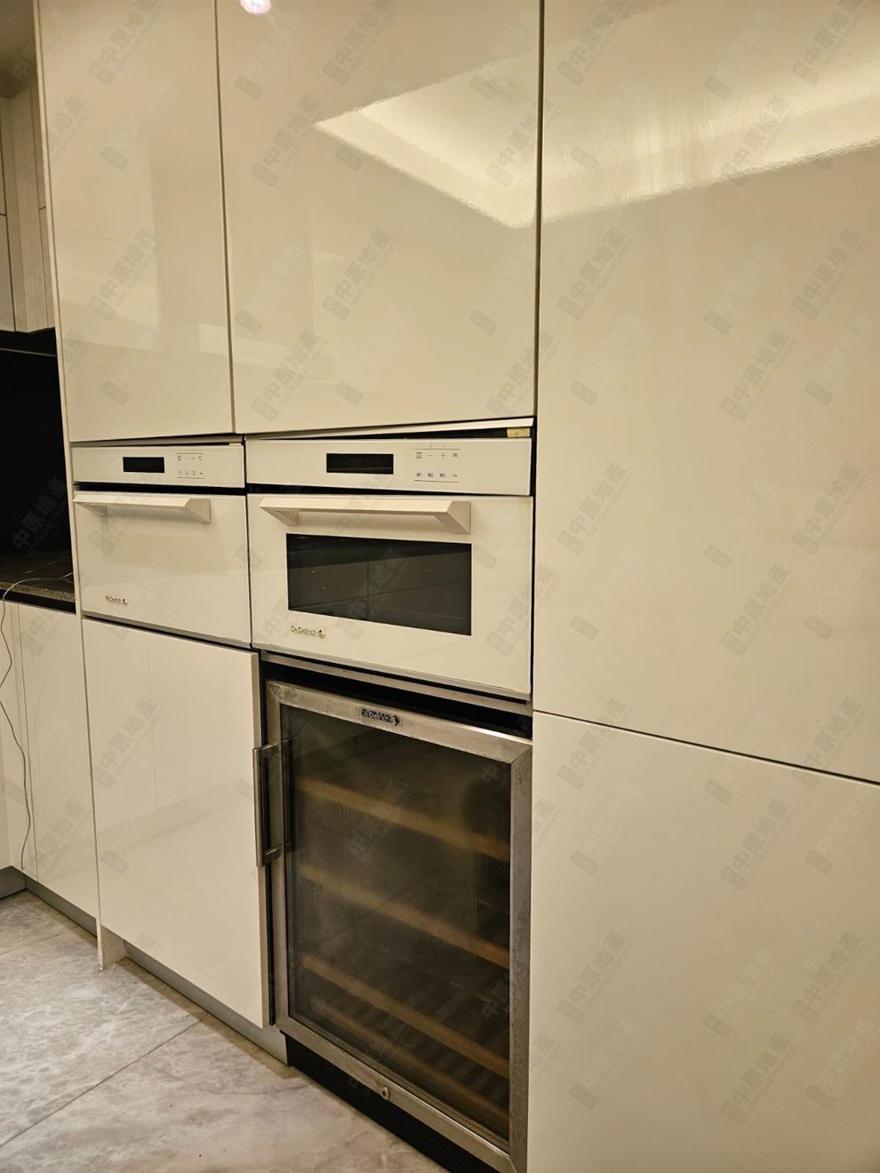 Unit Interior-Kitchen