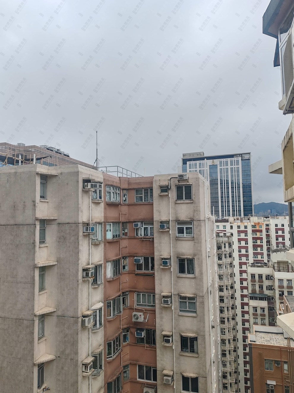 Outside View-Open View
