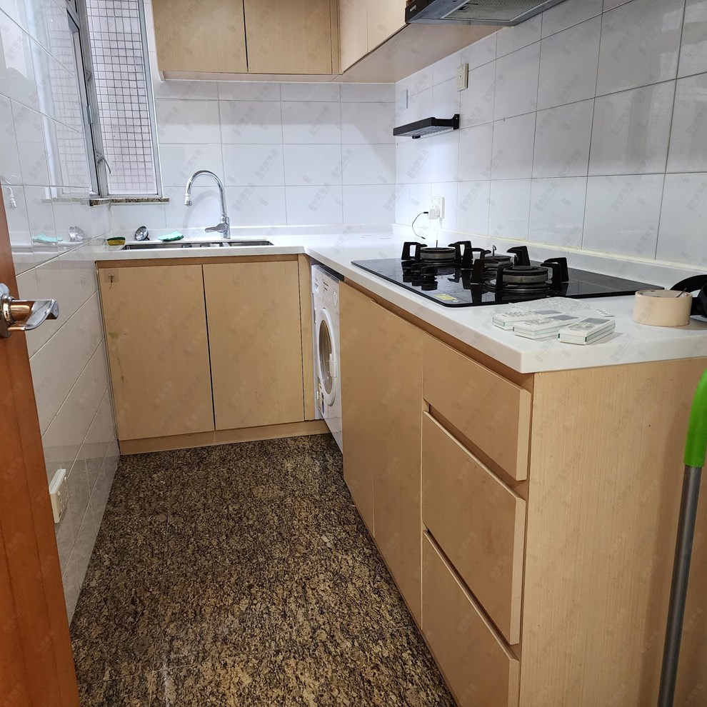Unit Interior-Kitchen