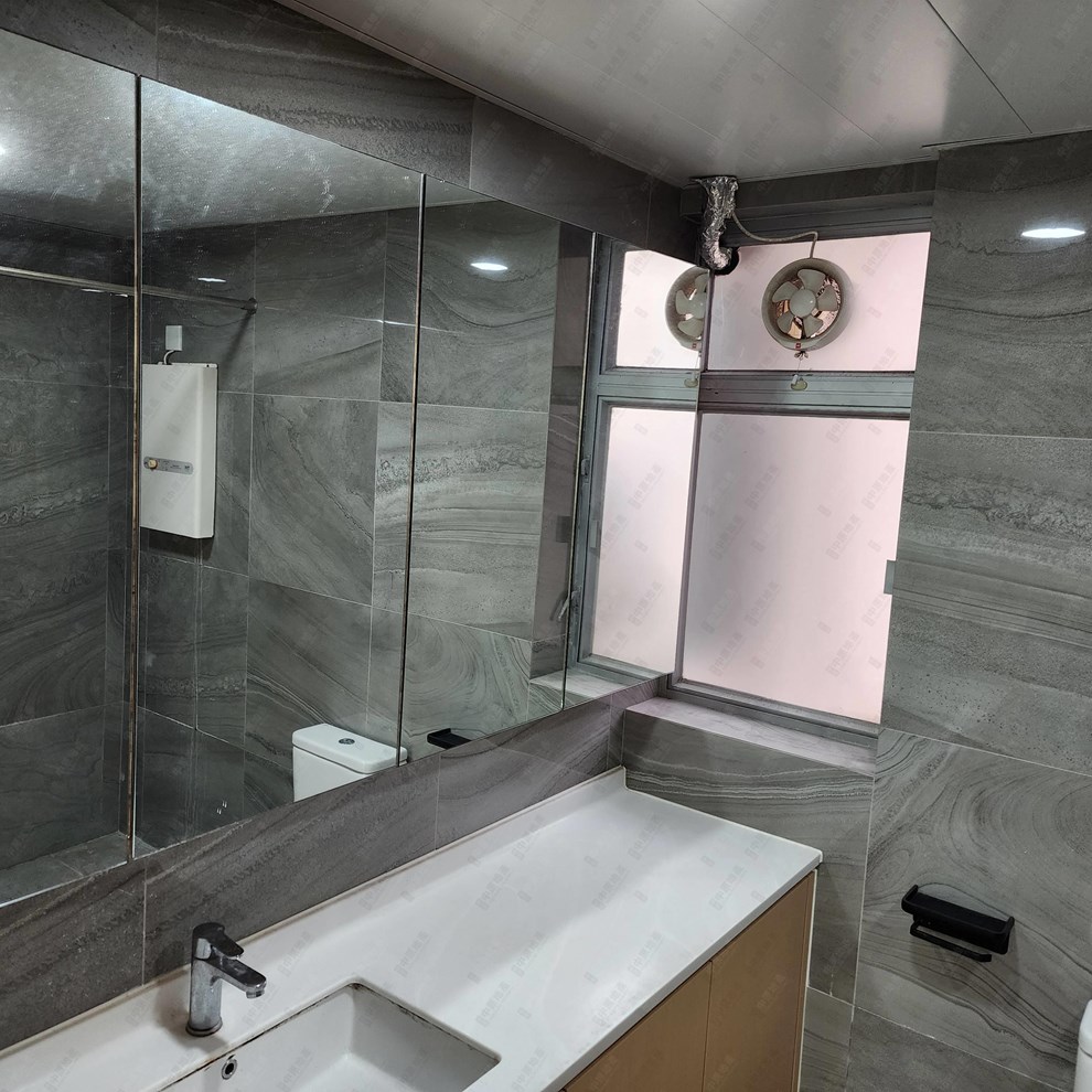 Unit Interior-Master Bathroom