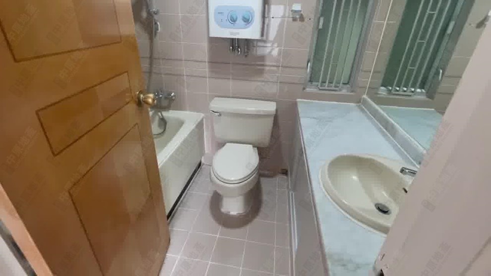 Unit Interior-Bathroom