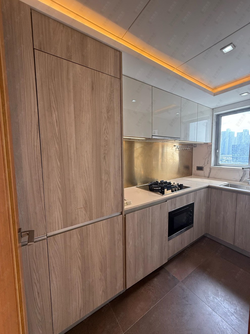Unit Interior-Kitchen