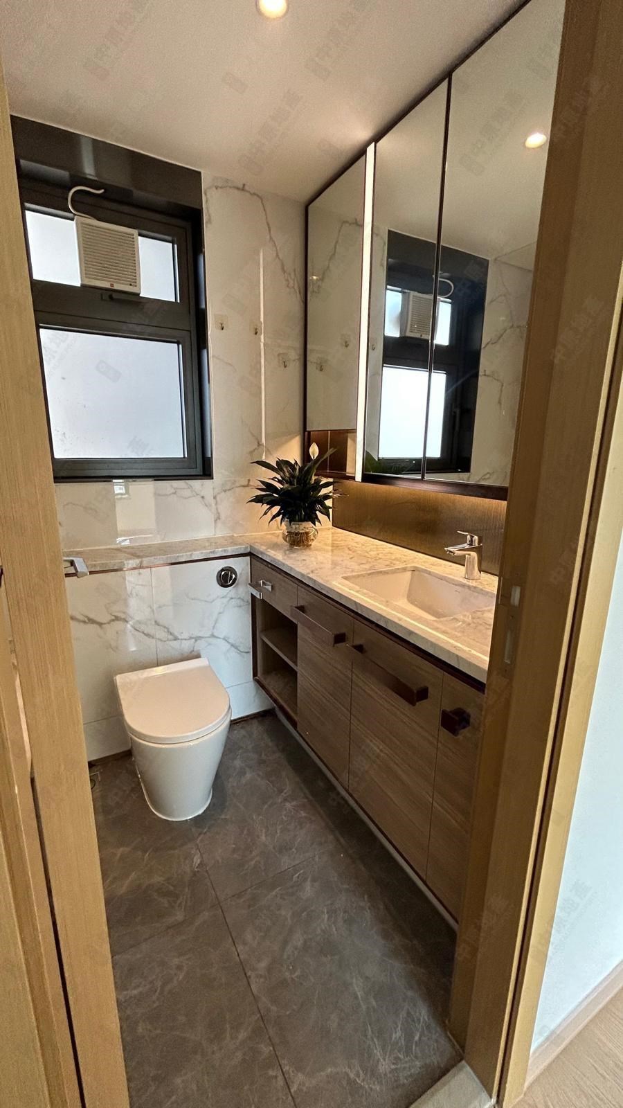 Unit Interior-Bathroom