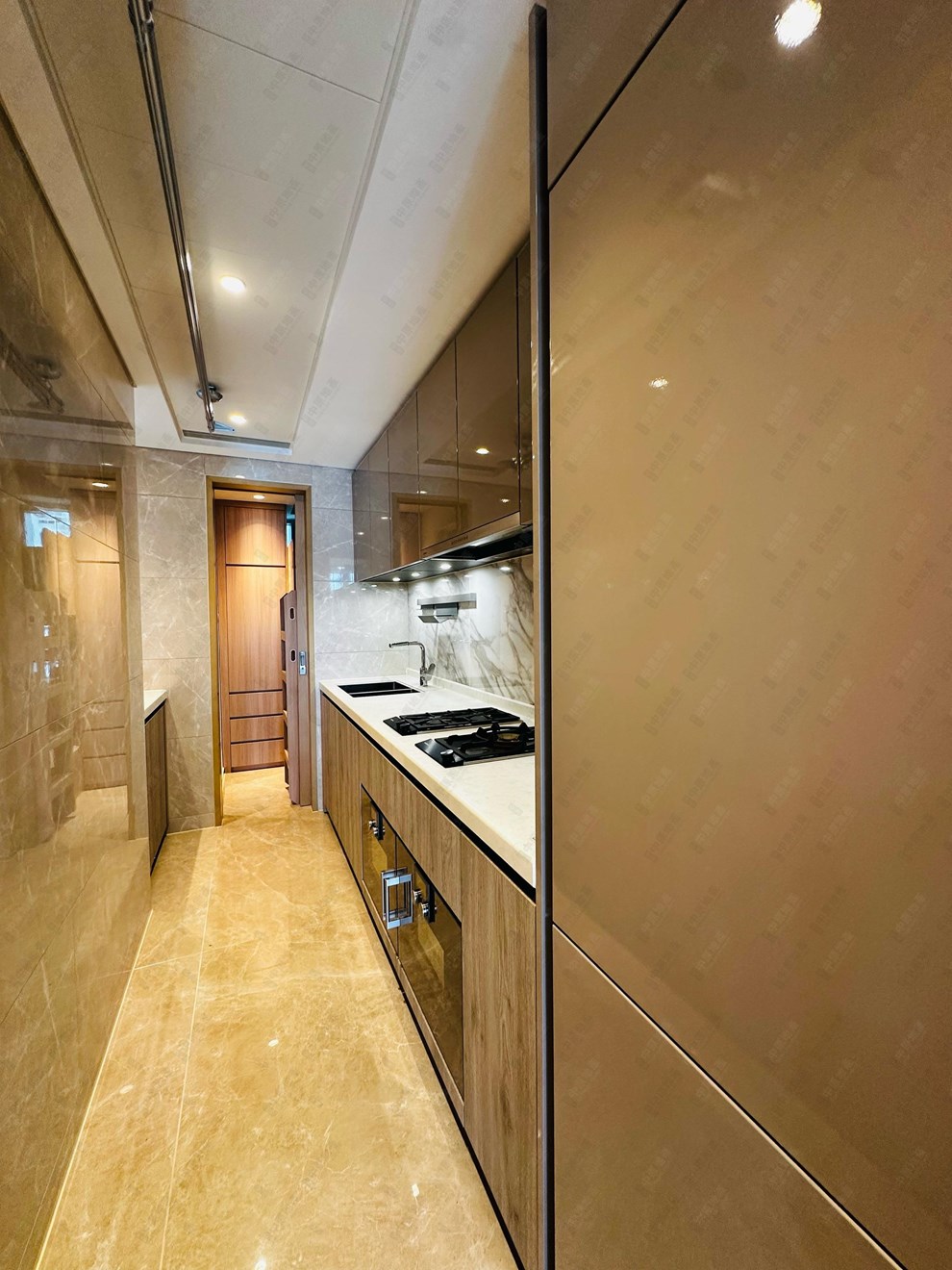 Unit Interior-Kitchen