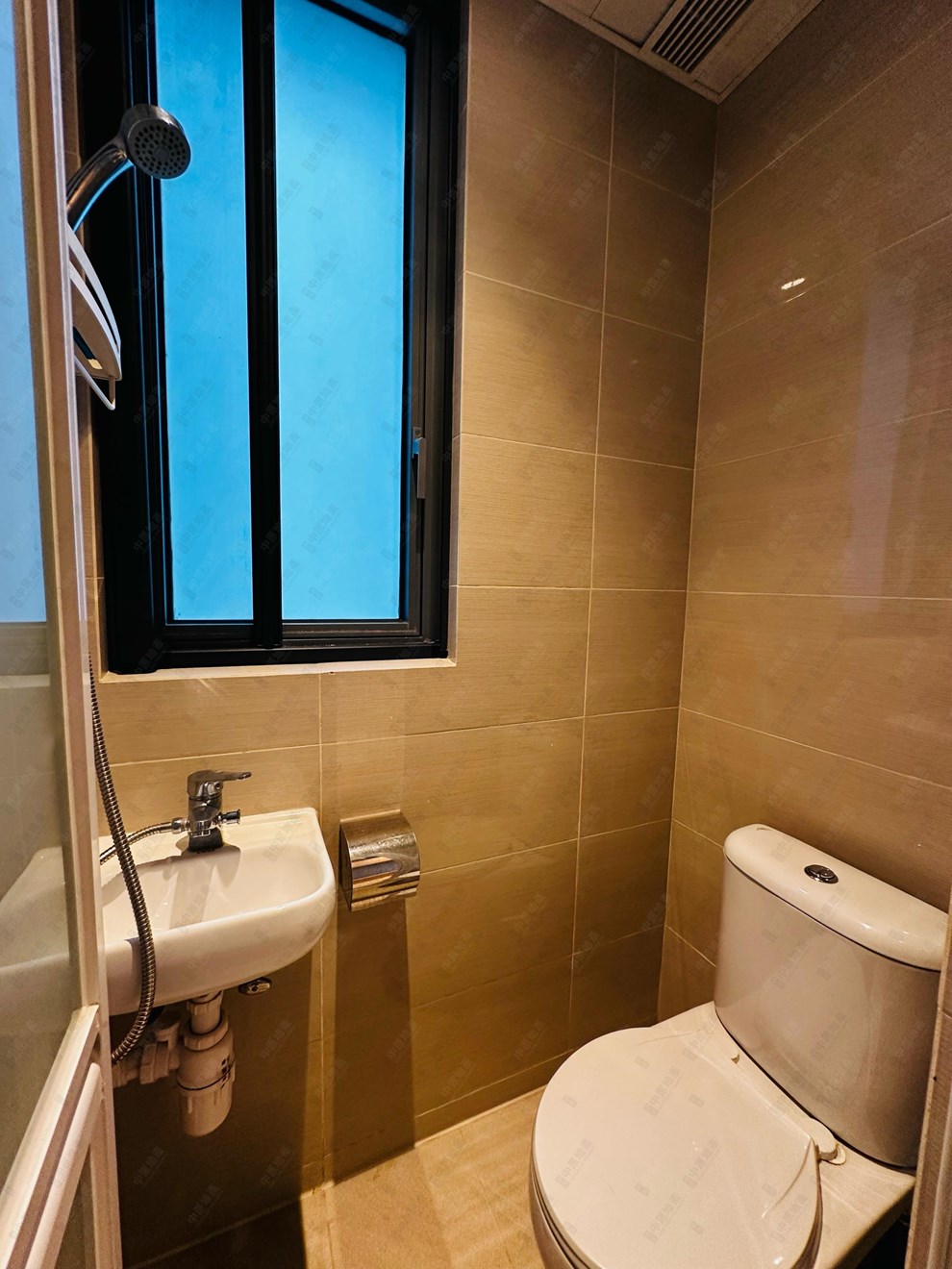 Unit Interior-Maid Toilet