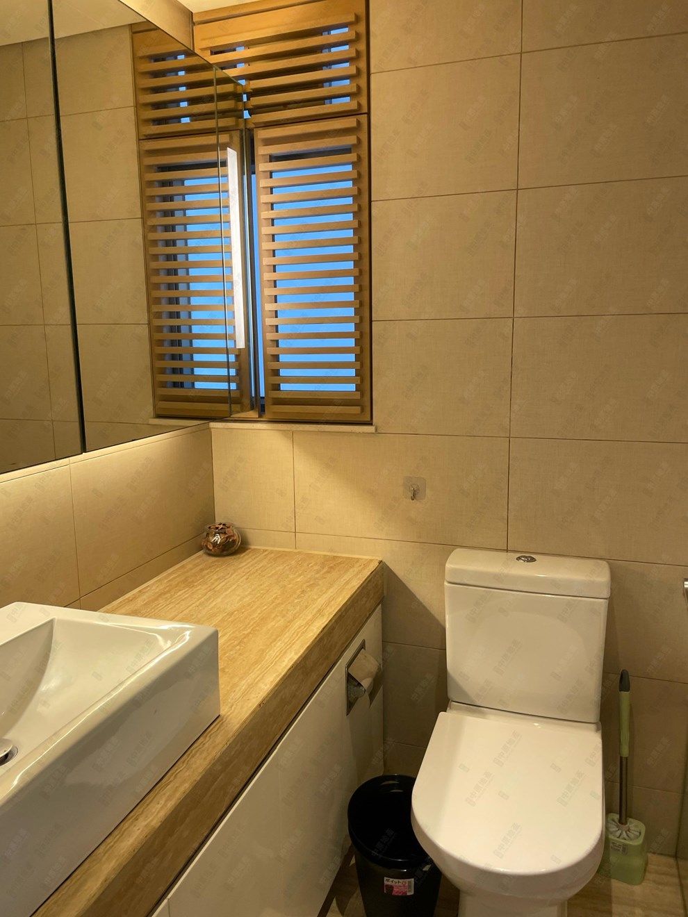 Unit Interior-Washroom