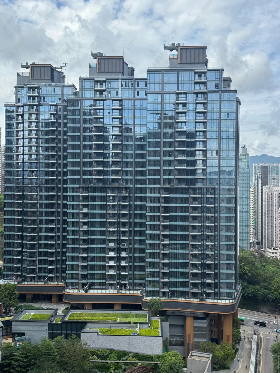 朗贤峰, 相片