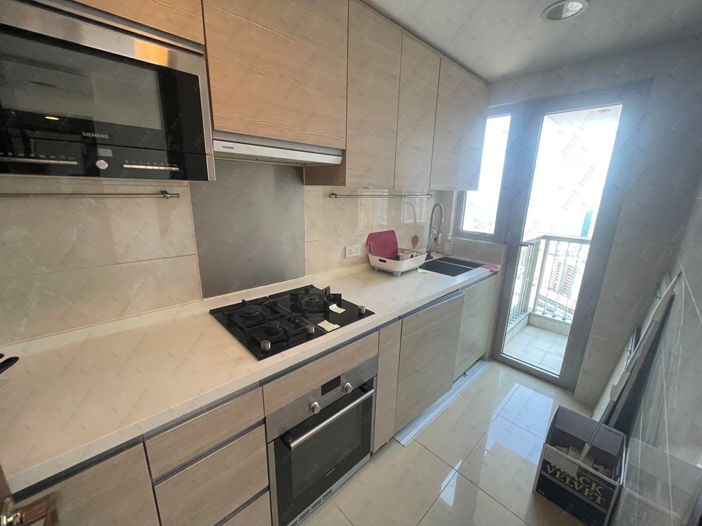 Unit Interior-Kitchen