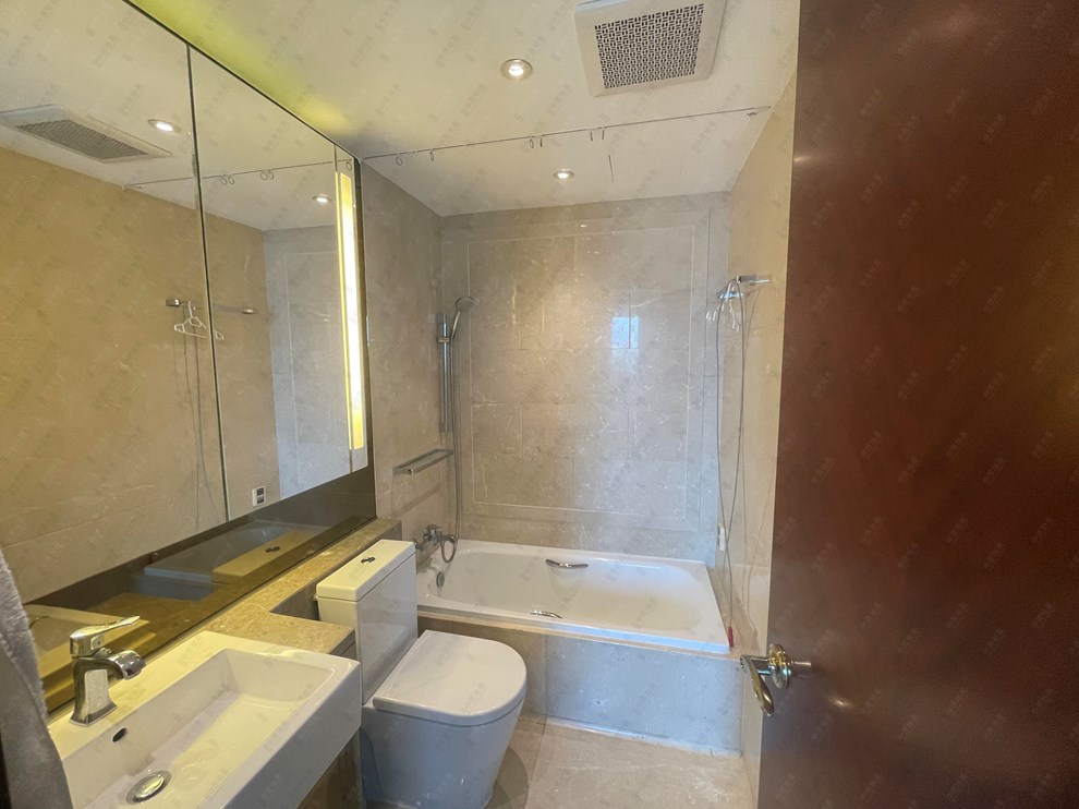 Unit Interior-Bathroom