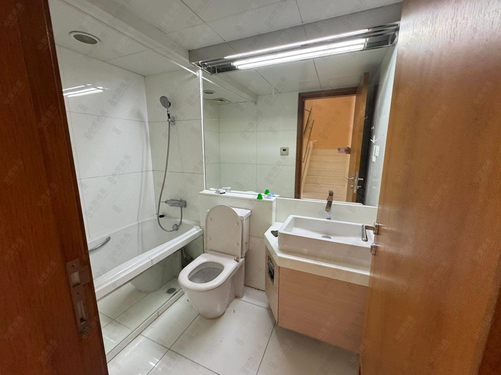 Unit Interior-Bathroom