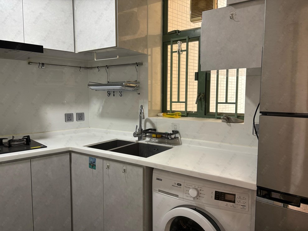 Unit Interior-Kitchen
