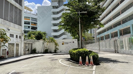 學校