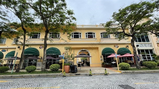 Shopping Mall