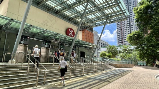 港铁站