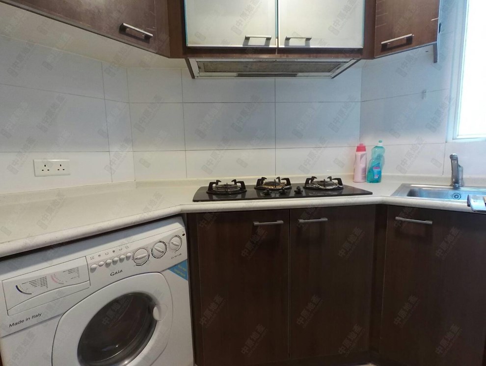 Unit Interior-Kitchen