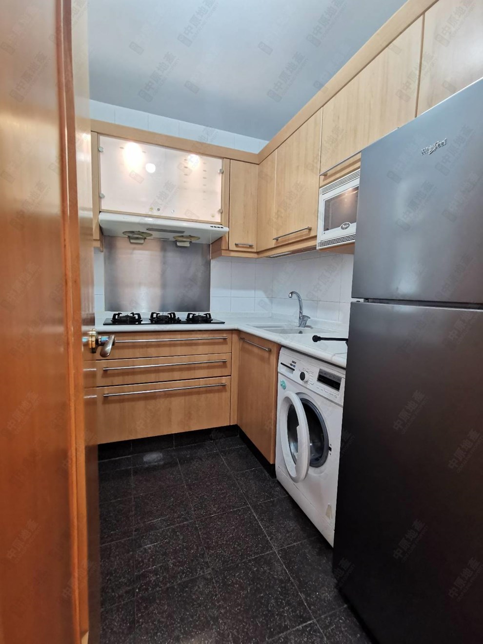 Unit Interior-Kitchen