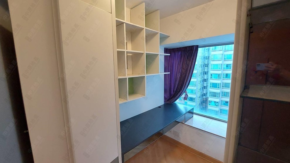 Unit Interior-Cloak Room