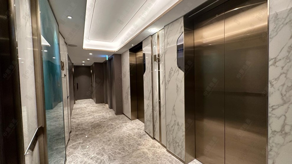 Building-Elevator
